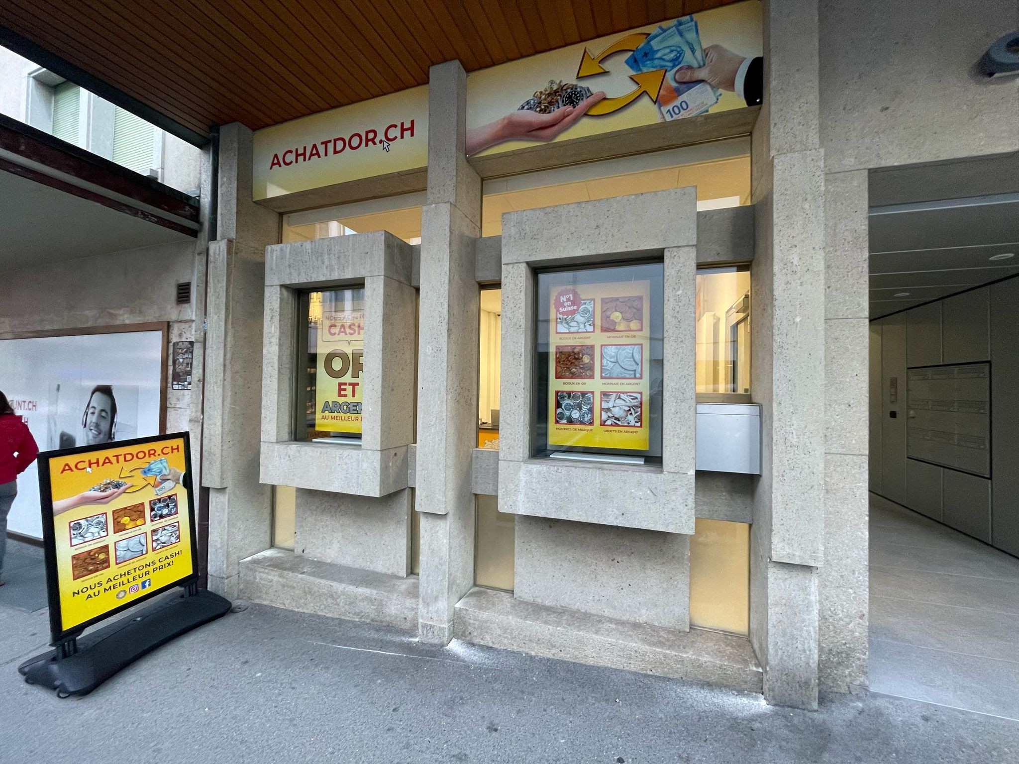 Watch and jewellery purchasing service